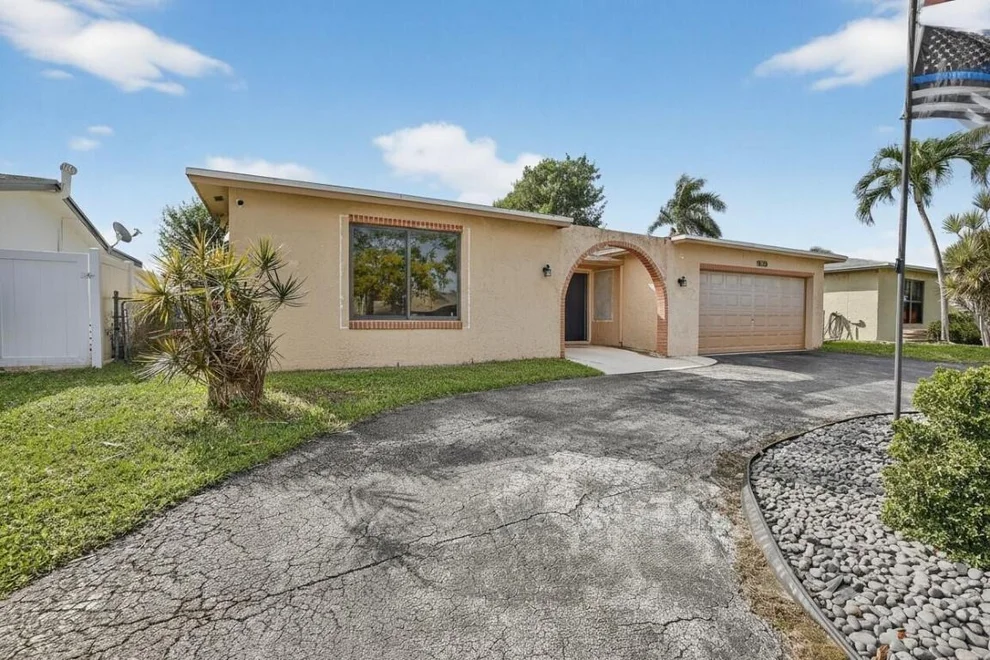 Unit for sale at 9630 NW 21st Manor, Sunrise, FL 33322