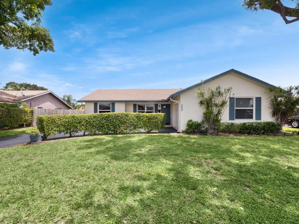 Unit for sale at 9536 Burlington Place, Boca Raton, FL 33434