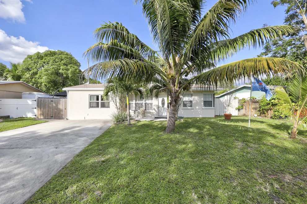 Unit for sale at 1537 NE 30th Court, Pompano Beach, FL 33064