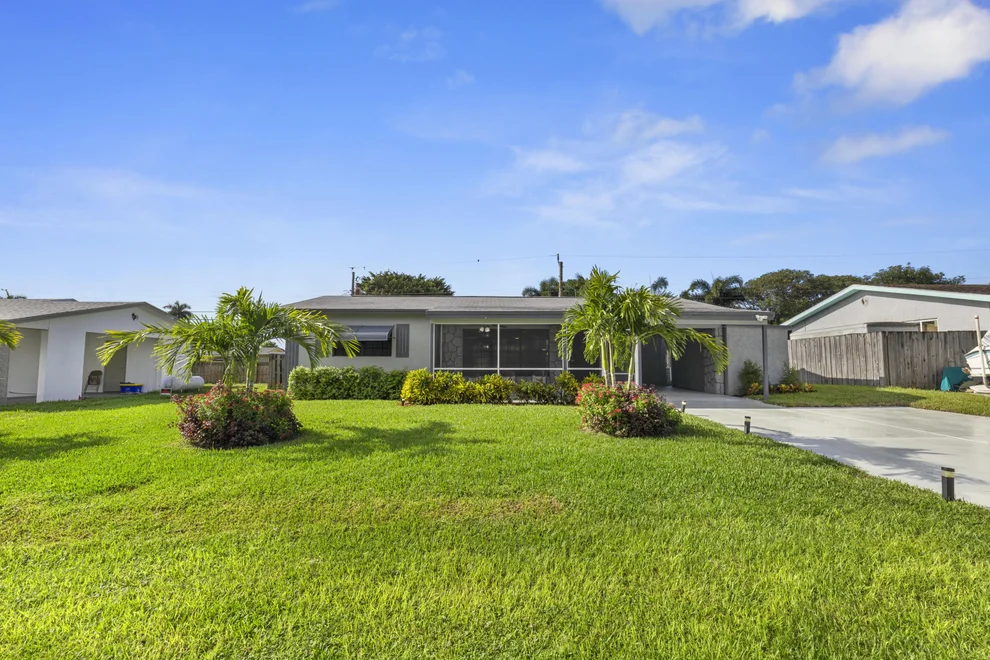 Unit for sale at 414 SW 8th Avenue, Boynton Beach, FL 33435