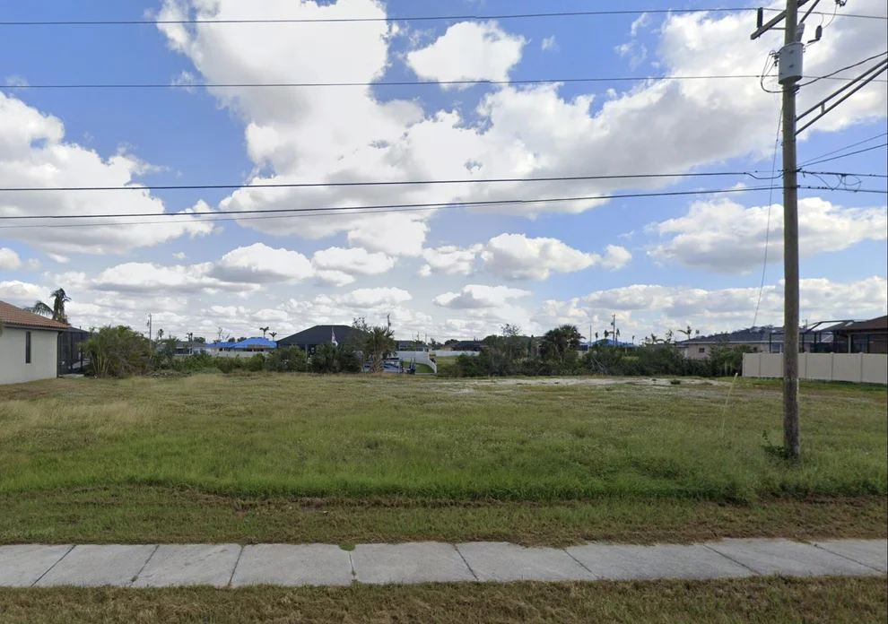 Unit for sale at 2513 Surfside Boulevard, Cape Coral, FL 33914