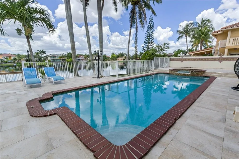 Unit for sale at 8462 NW 168th Terrace, Miami Lakes, FL 33016