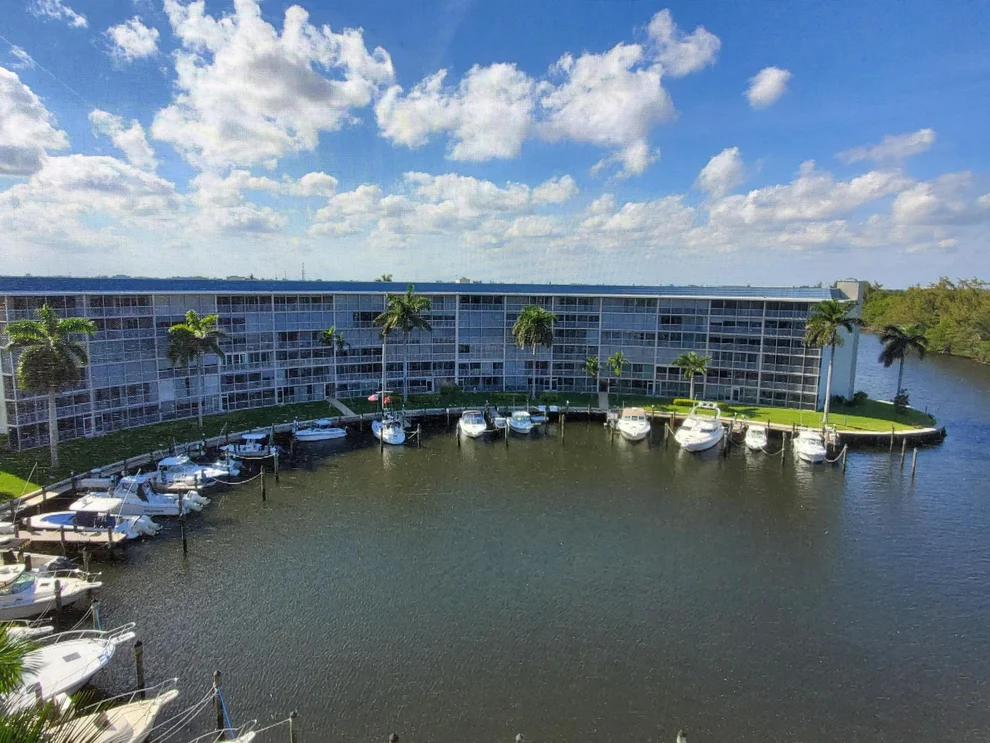 Unit for sale at 1523 E Hillsboro Boulevard, Deerfield Beach, FL 33441