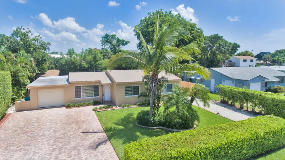 Unit for sale at 121 SE 24th Avenue, Boynton Beach, FL 33435