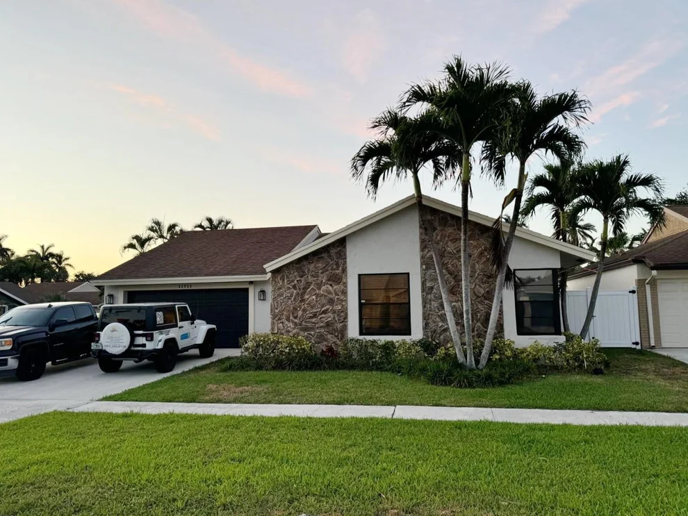 Unit for sale at 11711 Springflower Place, Boca Raton, FL 33428
