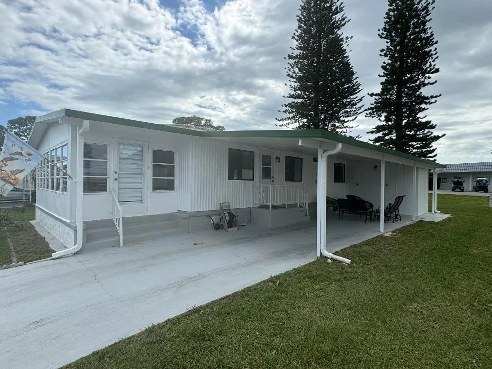 Unit for sale at 322 S Erie Dr, Fort Pierce, FL 34946