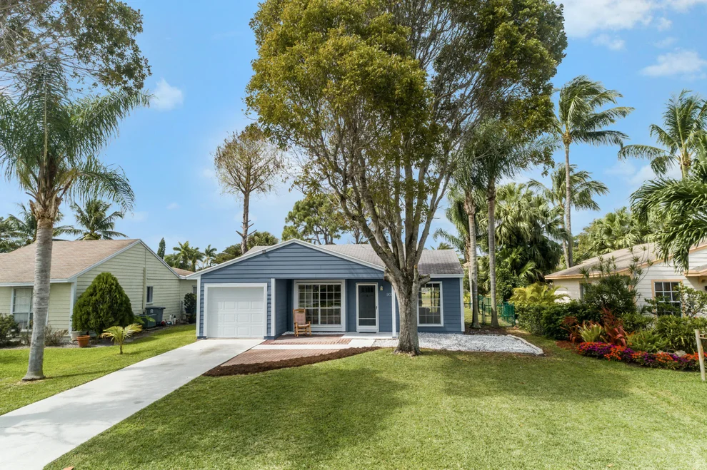 Unit for sale at 9025 Chrysanthemum Drive, Boynton Beach, FL 33472