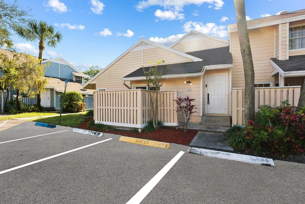 Unit for sale at 2139 Champions Way, North Lauderdale, FL 33068