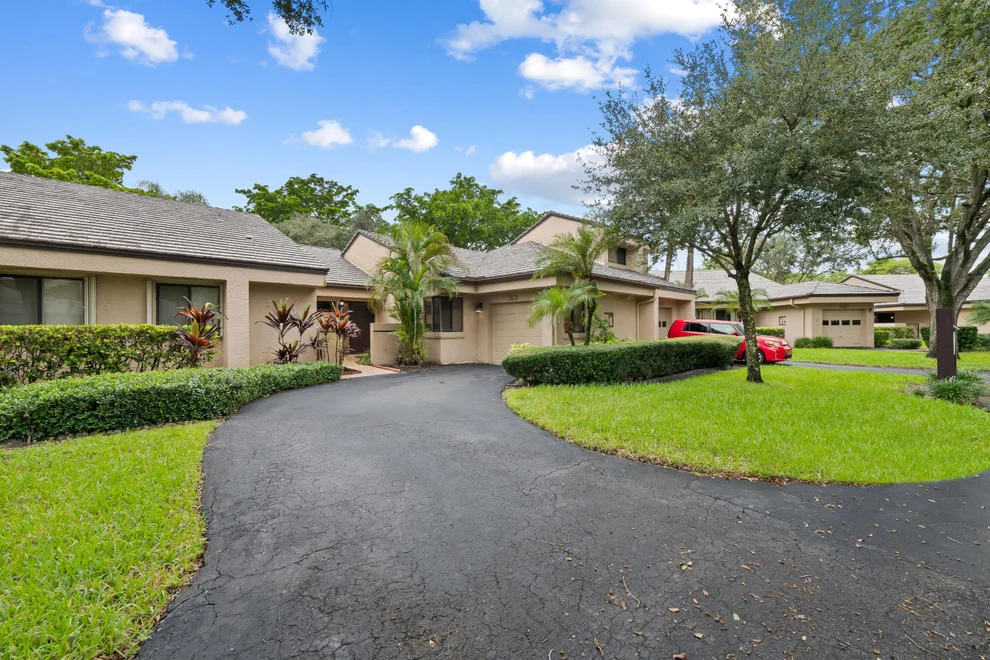 Unit for sale at 9212 CHELSEA Drive N, Plantation, FL 33324