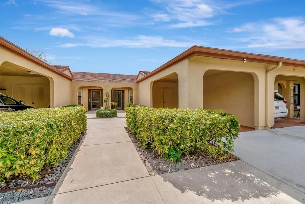 Unit for sale at 5920 Forest Grove Drive, Boynton Beach, FL 33437