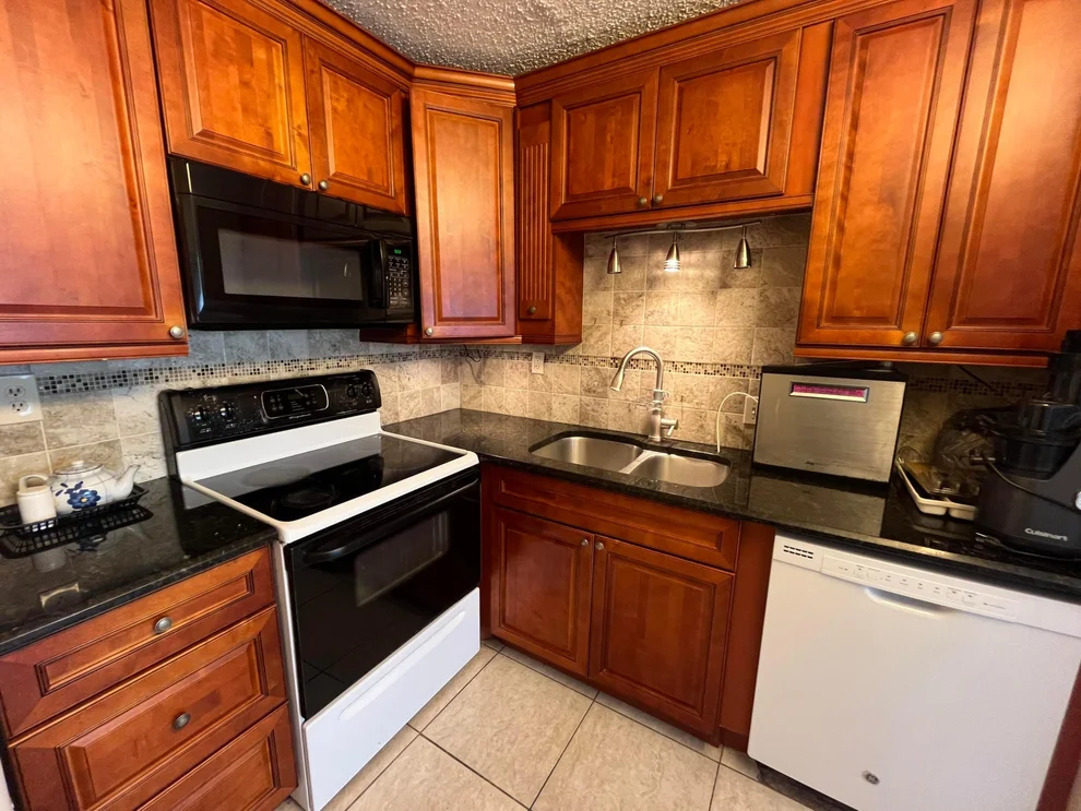 Unit for sale at 7 FLANDERS A, Delray Beach, FL 33484