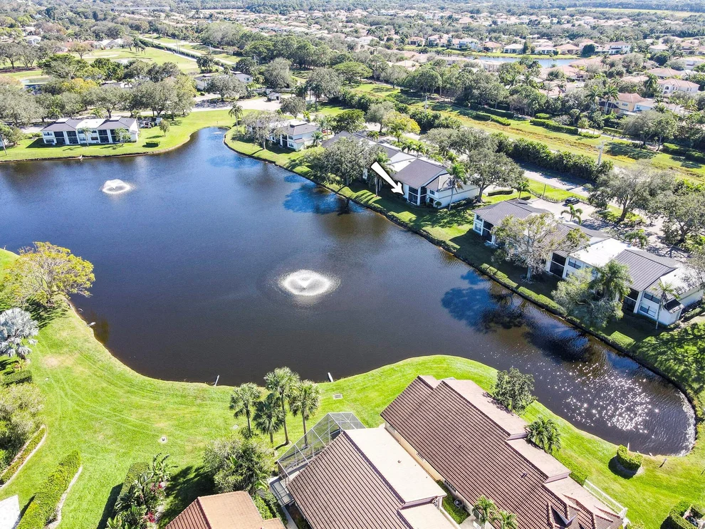 Unit for sale at 6944 Briarlake Circle, Palm Beach Gardens, FL 33418