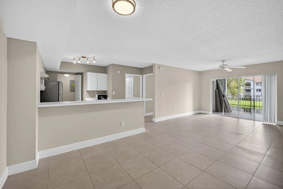 Unit for sale at 2640 S University Drive, Davie, FL 33328