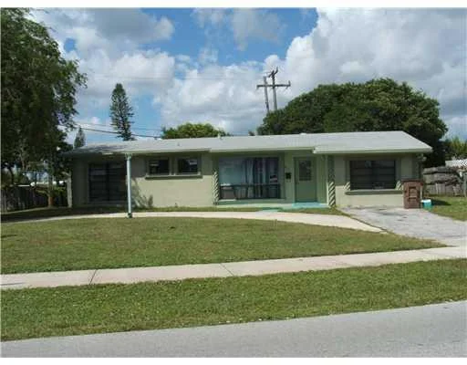 Unit for sale at 5011 NE 9th Avenue, Deerfield Beach, FL 33064