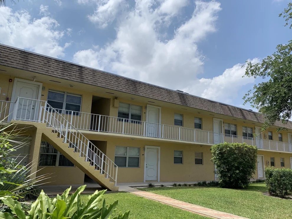 Unit for sale at 5186 NE 6th Avenue, Oakland Park, FL 33334
