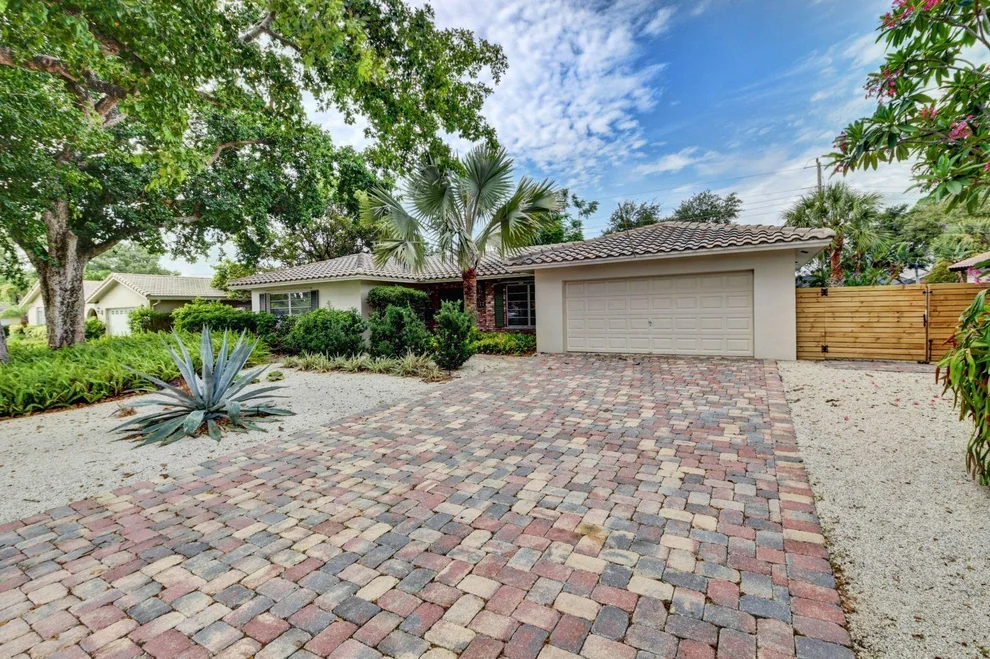 Unit for sale at 810 NW 7th Street, Boca Raton, FL 33486