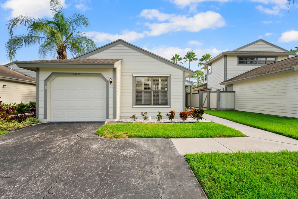 Unit for sale at 13287 Bedford Mews Court, Wellington, FL 33414