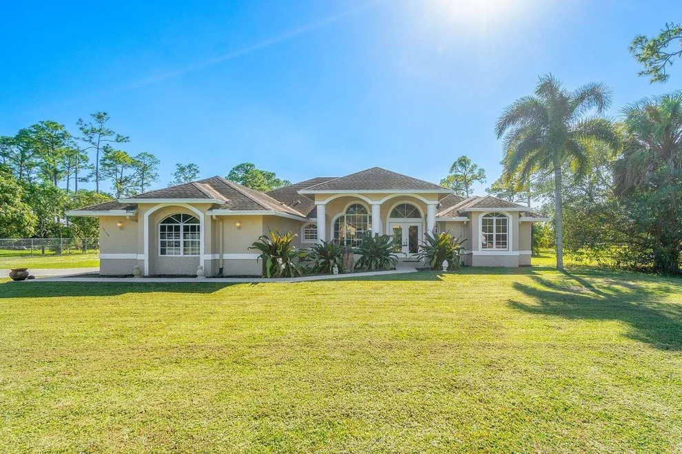 Unit for sale at 17150 N 89th Pl Place N, Loxahatchee, FL 33470