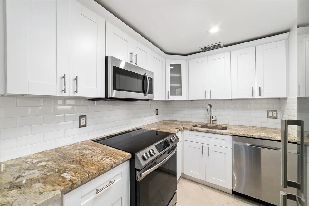 Unit for sale at 300 NE 20th Street, Boca Raton, FL 33431
