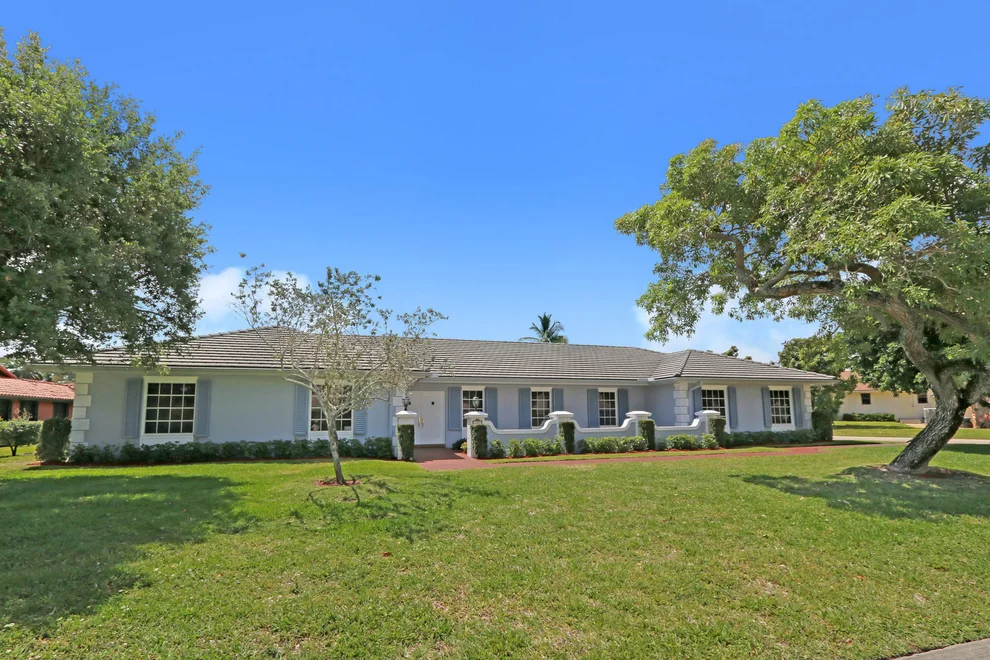 Unit for sale at 409 Glenbrook Drive, Atlantis, FL 33462