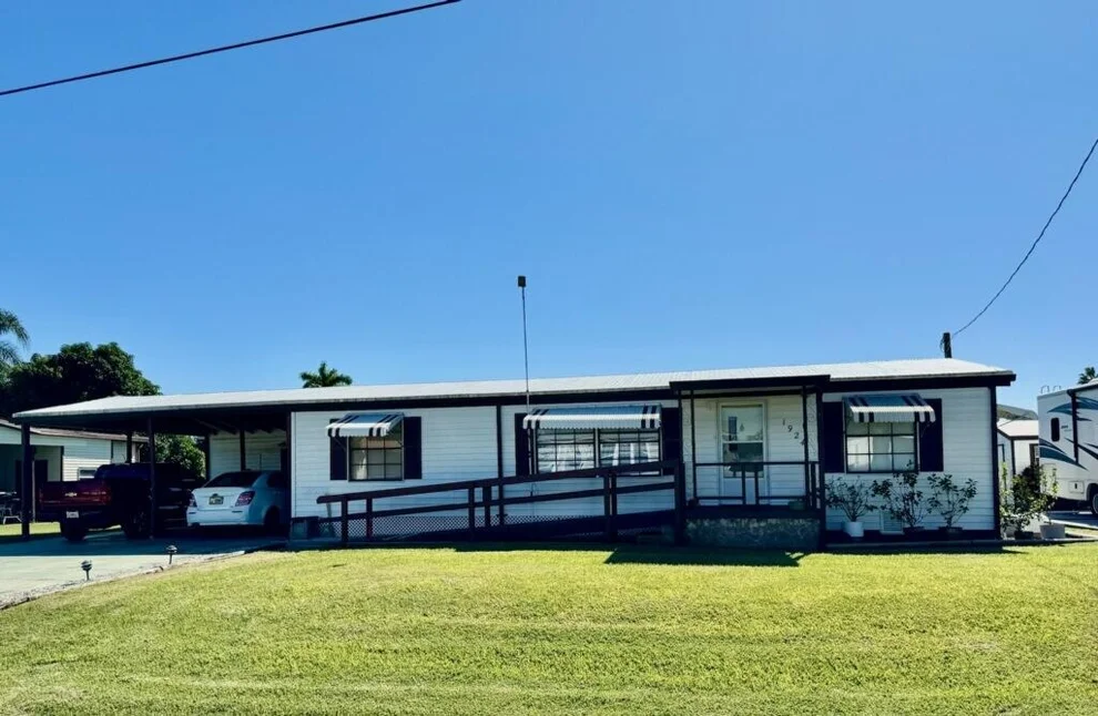 Unit for sale at 1924 SE 30th Street, Okeechobee, FL 34974