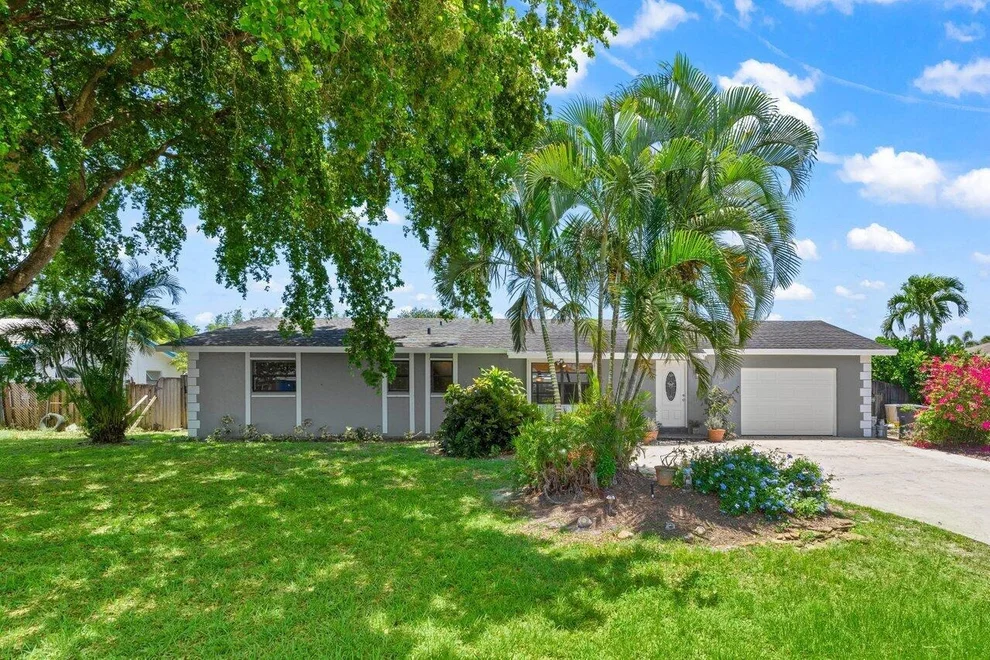 Unit for sale at 4694 Brady Boulevard, Delray Beach, FL 33445