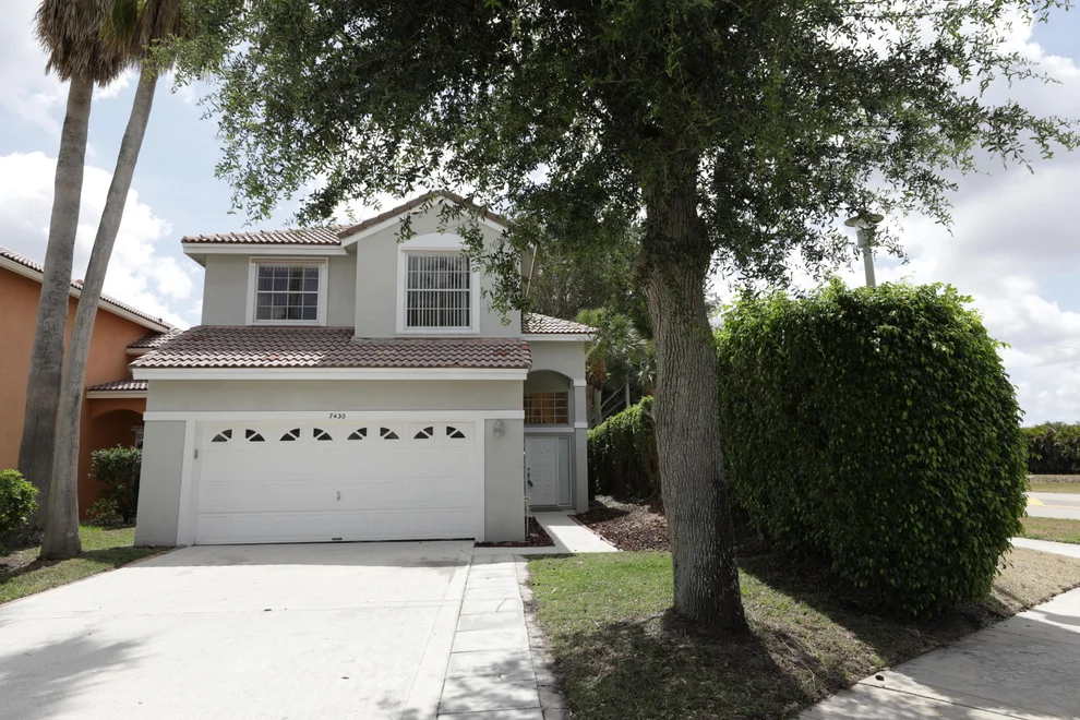Unit for sale at 7430 Wescott Terrace, Lake Worth, FL 33467