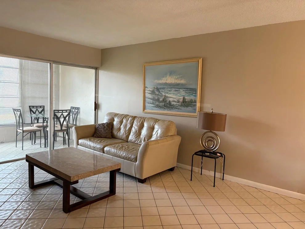Unit for sale at 25 Golfs Edge, West Palm Beach, FL 33417