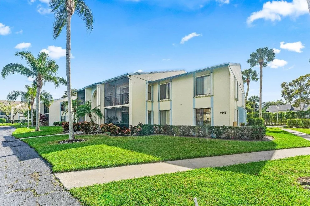 Unit for sale at 1117 Green Pine Boulevard, West Palm Beach, FL 33409