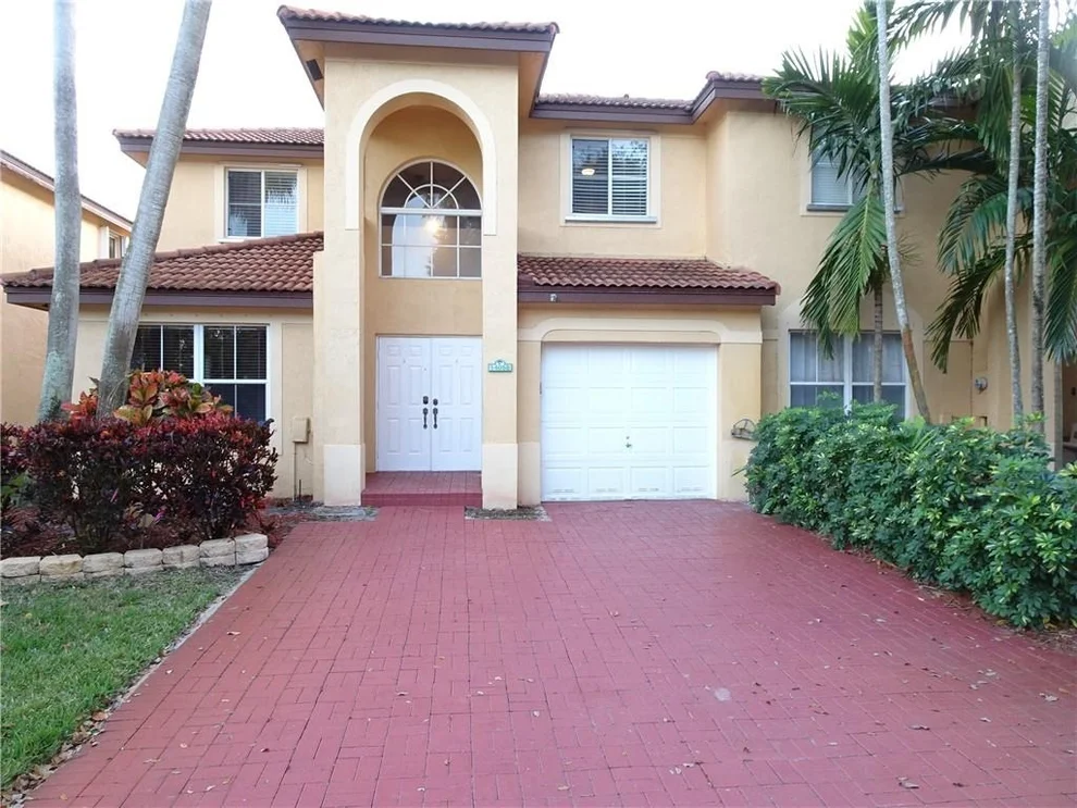 Unit for sale at 14058 S Forest Oak Creek, Davie, FL 33325