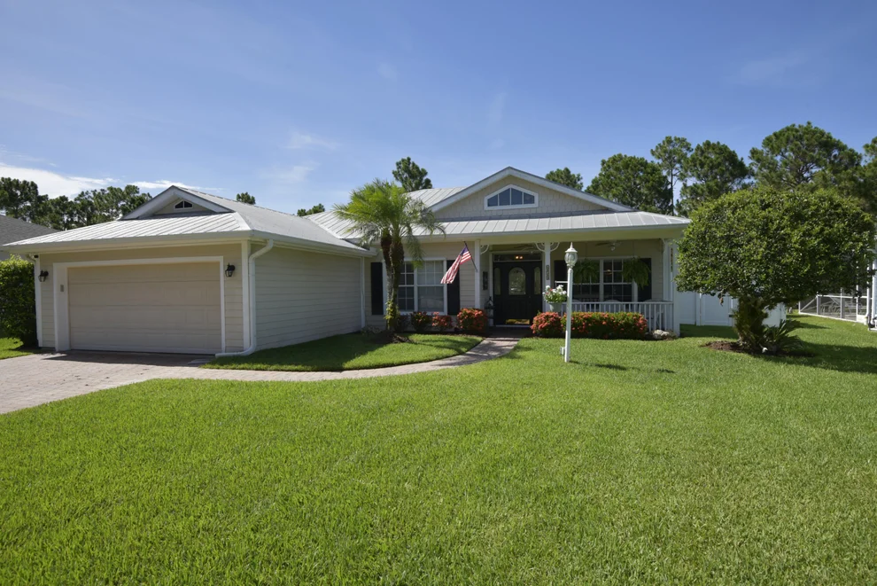 Unit for sale at 674 NE Owls Nest Court, Port St Lucie, FL 34983