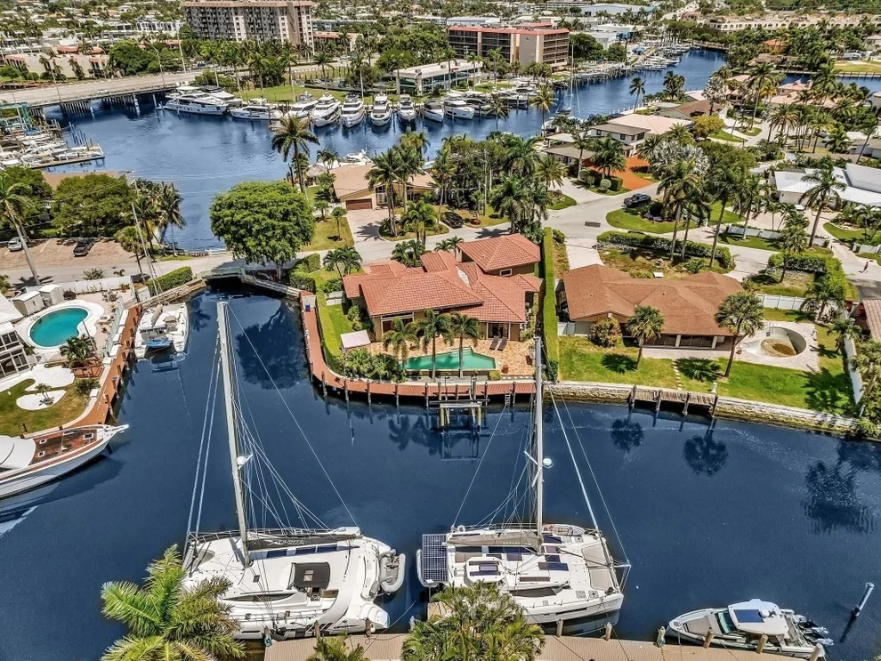 Unit for sale at 800 SE 22nd Avenue, Pompano Beach, FL 33062