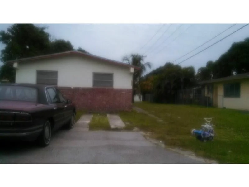 Unit for sale at 2870 NW 24th Avenue, Oakland Park, FL 33311