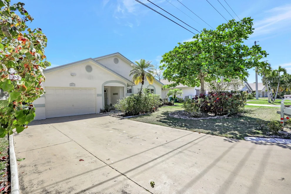 Unit for sale at 10212 NW 71st Place, Tamarac, FL 33321