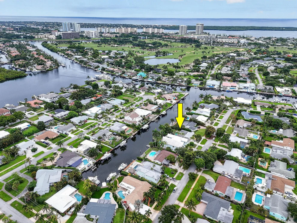 Unit for sale at 717 Robin Way, North Palm Beach, FL 33408