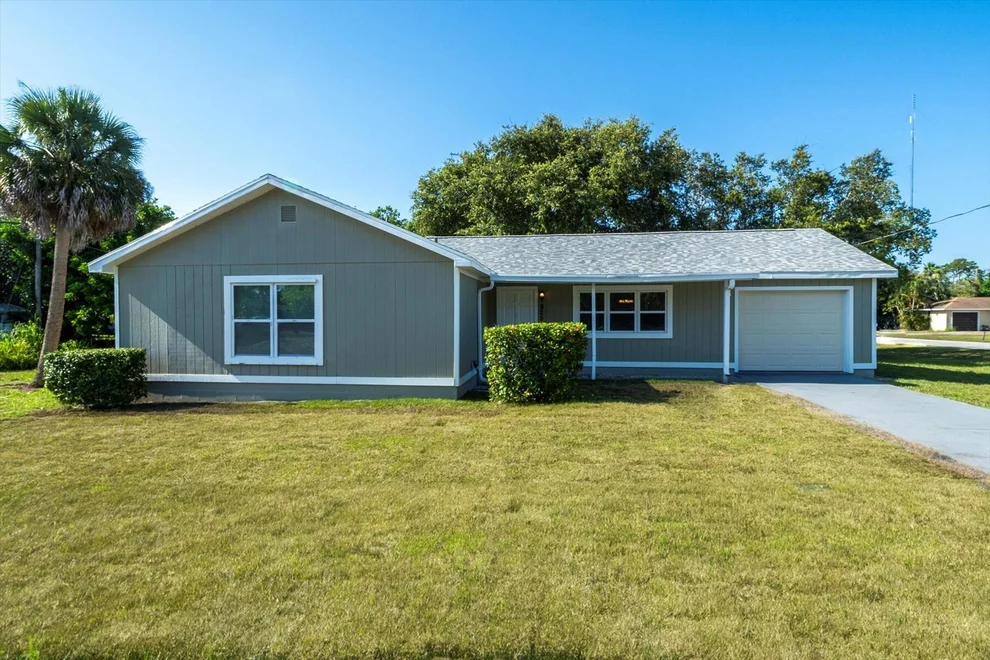 Unit for sale at 825 2nd Street, Vero Beach, FL 32962