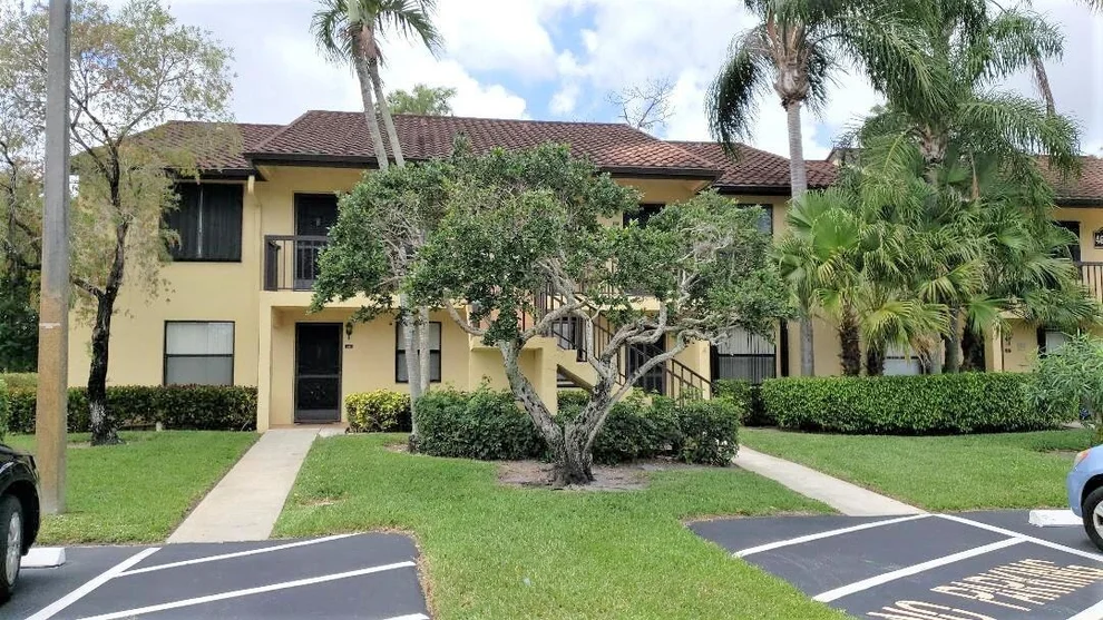 Unit for sale at 4689 Lucerne Lakes Boulevard E, Lake Worth, FL 33467