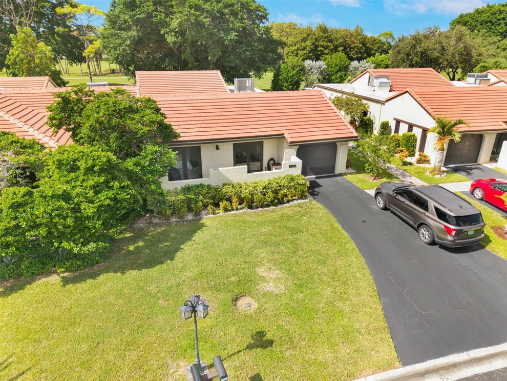 Unit for sale at 8569 Casa Del Lago, Boca Raton, FL 33433