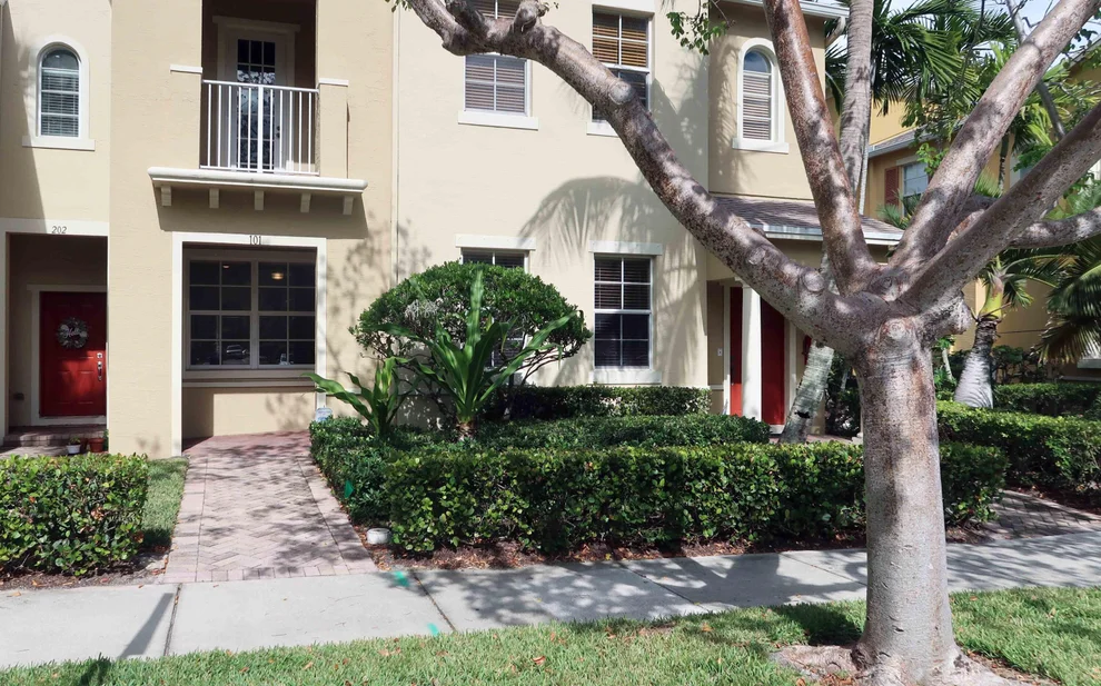 Unit for sale at 135 Seagrape Drive, Jupiter, FL 33458