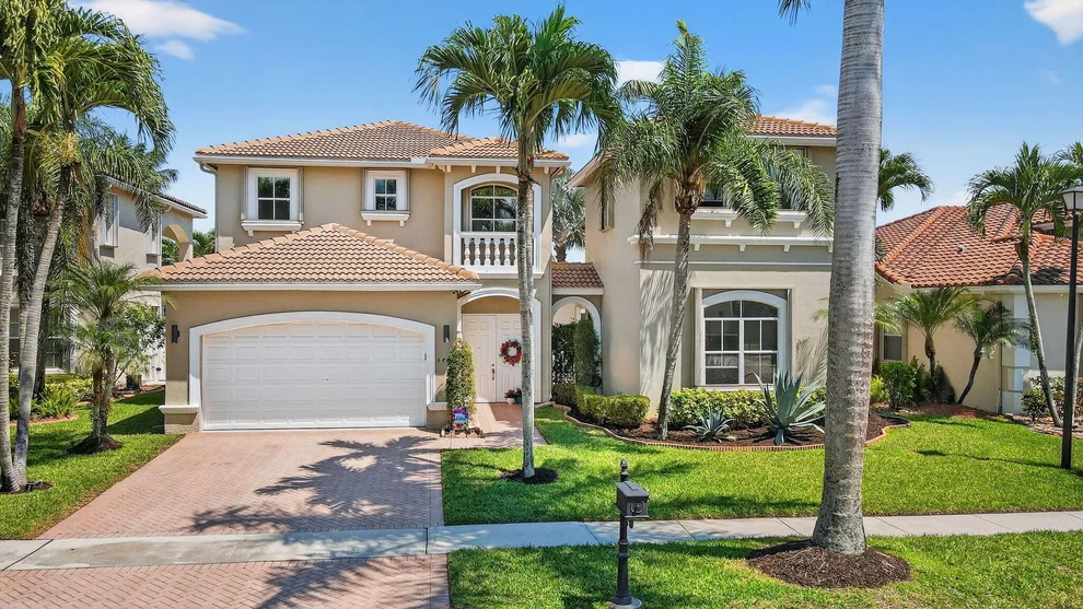 Unit for sale at 6887 Houlton Circle, Lake Worth, FL 33467