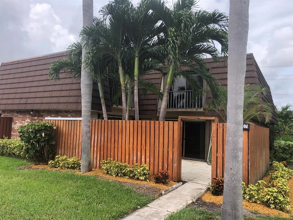 Unit for sale at 3907 Carolina Drive, Lake Worth, FL 33461
