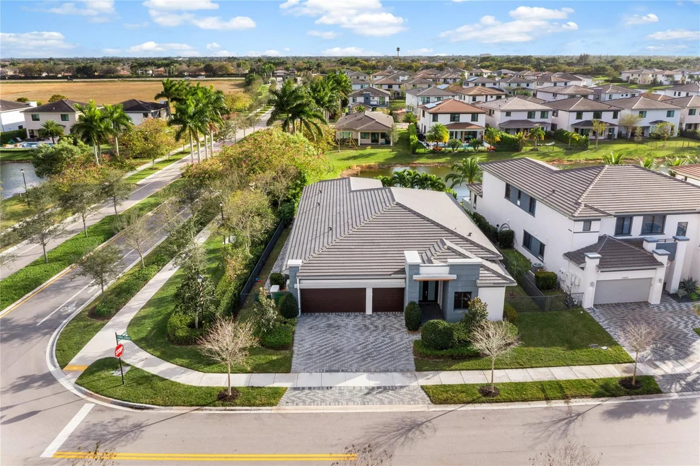 Unit for sale at 10650 Coral Street, Parkland, FL 33076