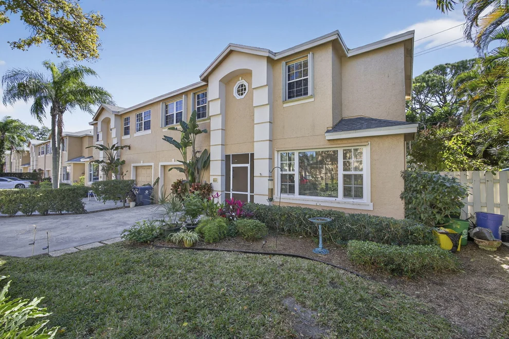 Unit for sale at 310 Laurel Oaks Way, Jupiter, FL 33458