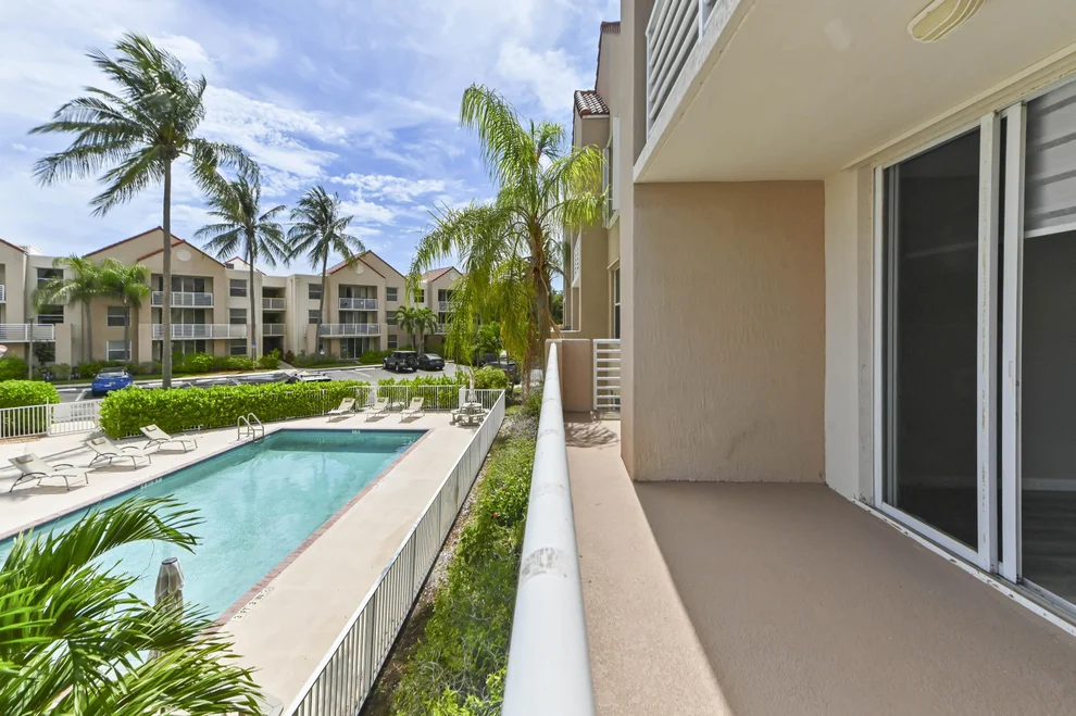 Unit for sale at 2711 Ocean Club Boulevard, Hollywood, FL 33019