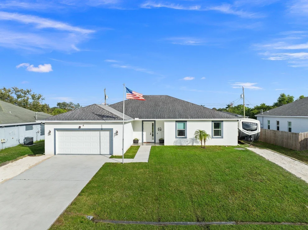 Unit for sale at 247 SW South Quick Circle, Port St Lucie, FL 34953