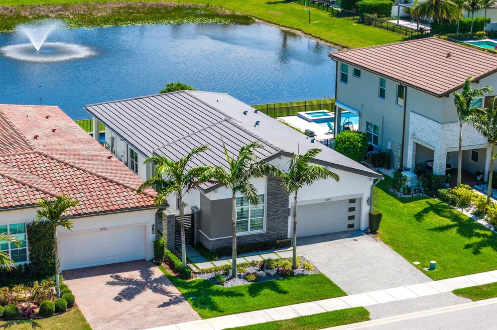 Unit for sale at 8896 Kingsmoor Way, Lake Worth, FL 33467