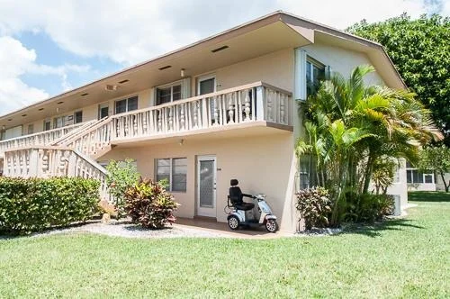 Unit for sale at 204 Coventry I, West Palm Beach, FL 33417