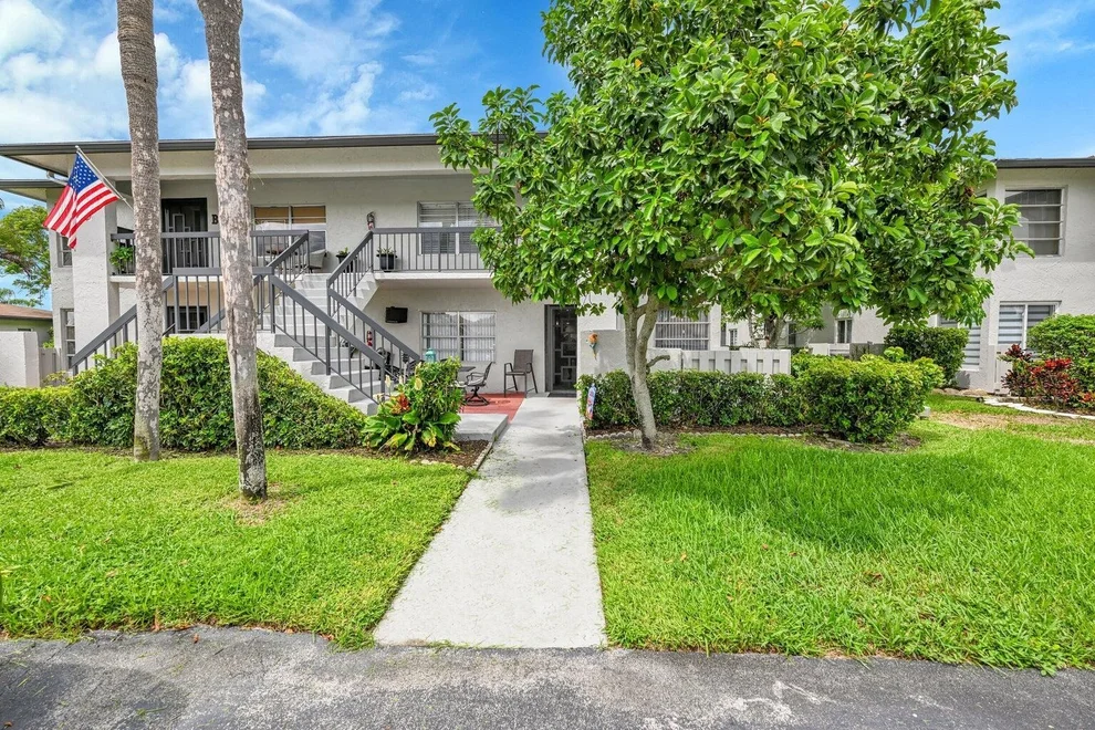Unit for sale at 5759 Phoenix Palm Court, Delray Beach, FL 33484