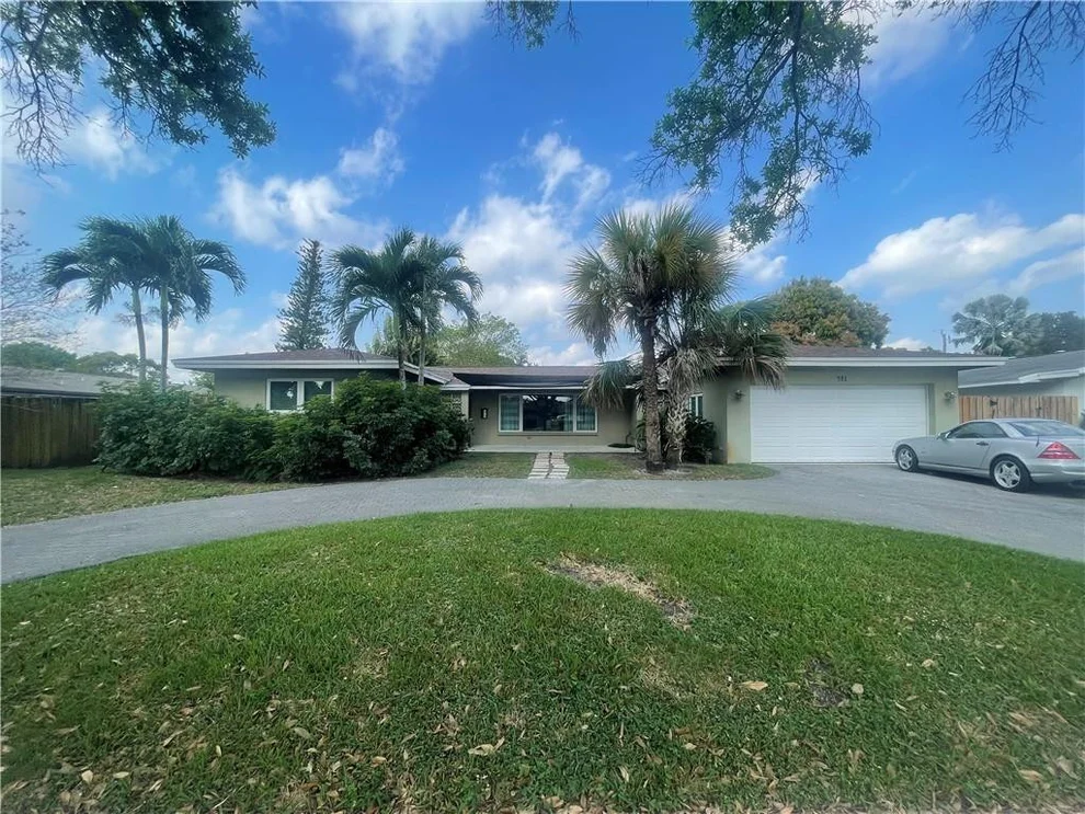 Unit for sale at 481 SW 54th Avenue, Plantation, FL 33317