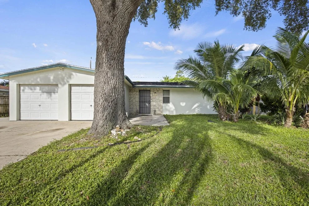 Unit for sale at 333 Masters Road, Palm Springs, FL 33461